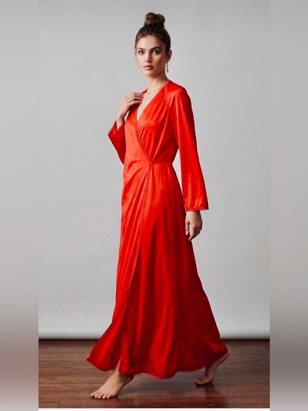 VTG 70s Vanity Fair Tomato Red Maxi Slip Dress & Robe Set Crochet Trim 34